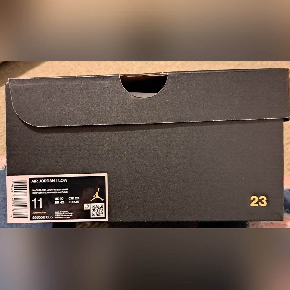 Nike, Jordan Men's Shoes Black and Green - Picture 6 of 14